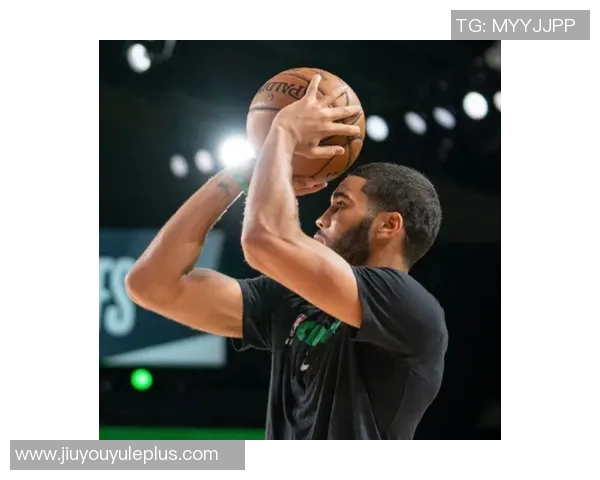 萨拉夫表现不佳半场仅得2分3助攻却犯规5次显露稚嫩状态 萨拉夫表现不佳半场仅得2分3助攻却犯规5次显露稚嫩状态