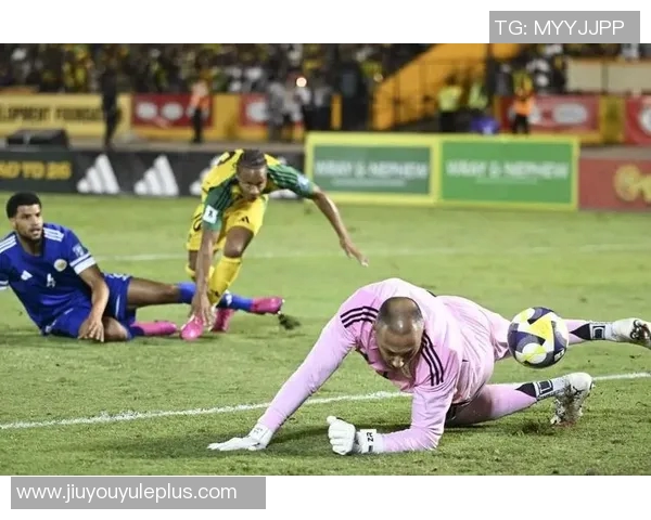 迪尼批评麦克拉伦辞职不真诚称此举将给牙买加队带来更多困扰与挑战 迪尼批评麦克拉伦辞职不真诚称此举将给牙买加队带来更多困扰与挑战