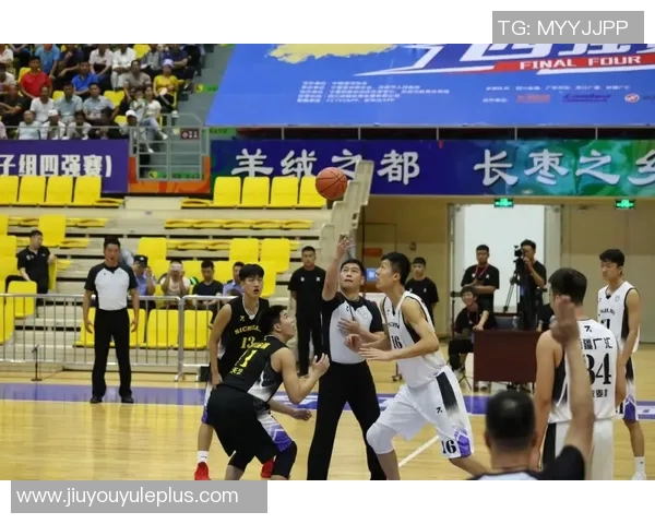 U17青少年篮球联赛男子组宋远航荣获最佳得分手张子一斩获最佳三分手称号